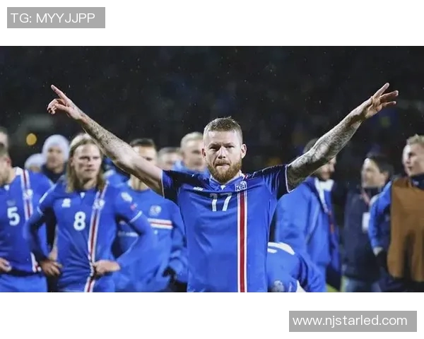 冰岛足球球星8的崛起之路：从小城镇到世界舞台的奋斗与荣耀